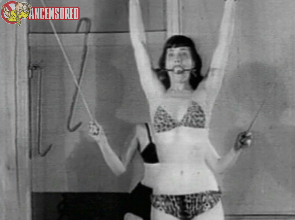 connie lindberg add Bettie Bomdage photo