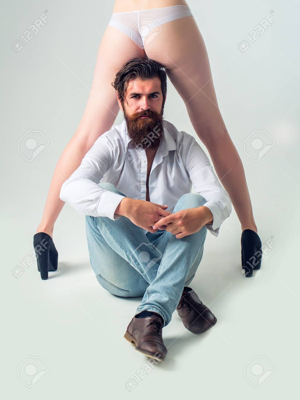 amilcar monterrosa add Women Sit On Men Face photo