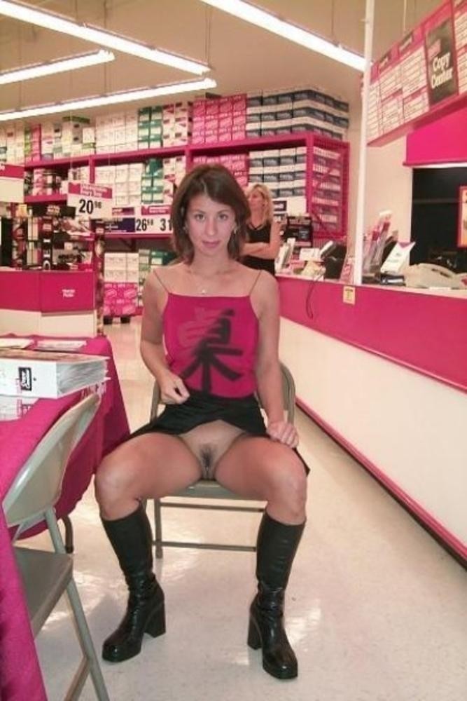 daryl kelso add Mature Wife Exhib photo