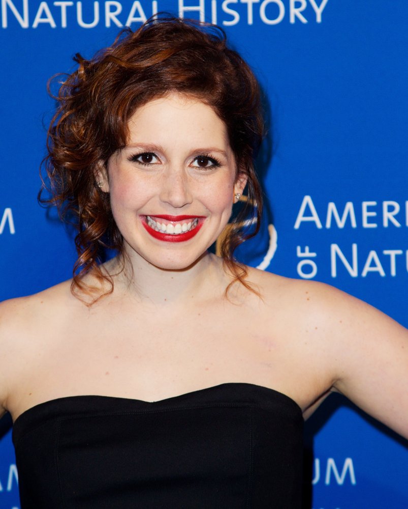 di pearce add Vanessa Bayer Sexy photo