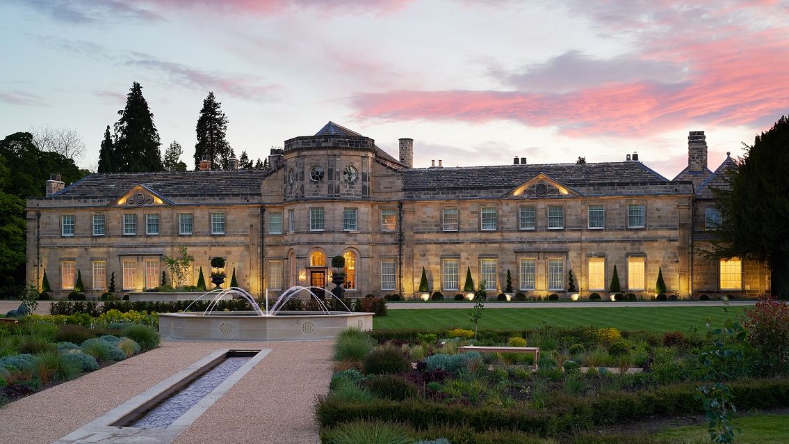 aj nunes add The English Mansion photo