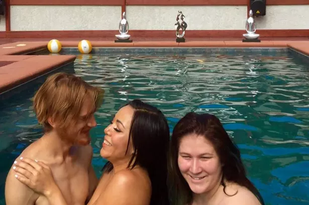 bo hamood add Nudists Having Fun photo