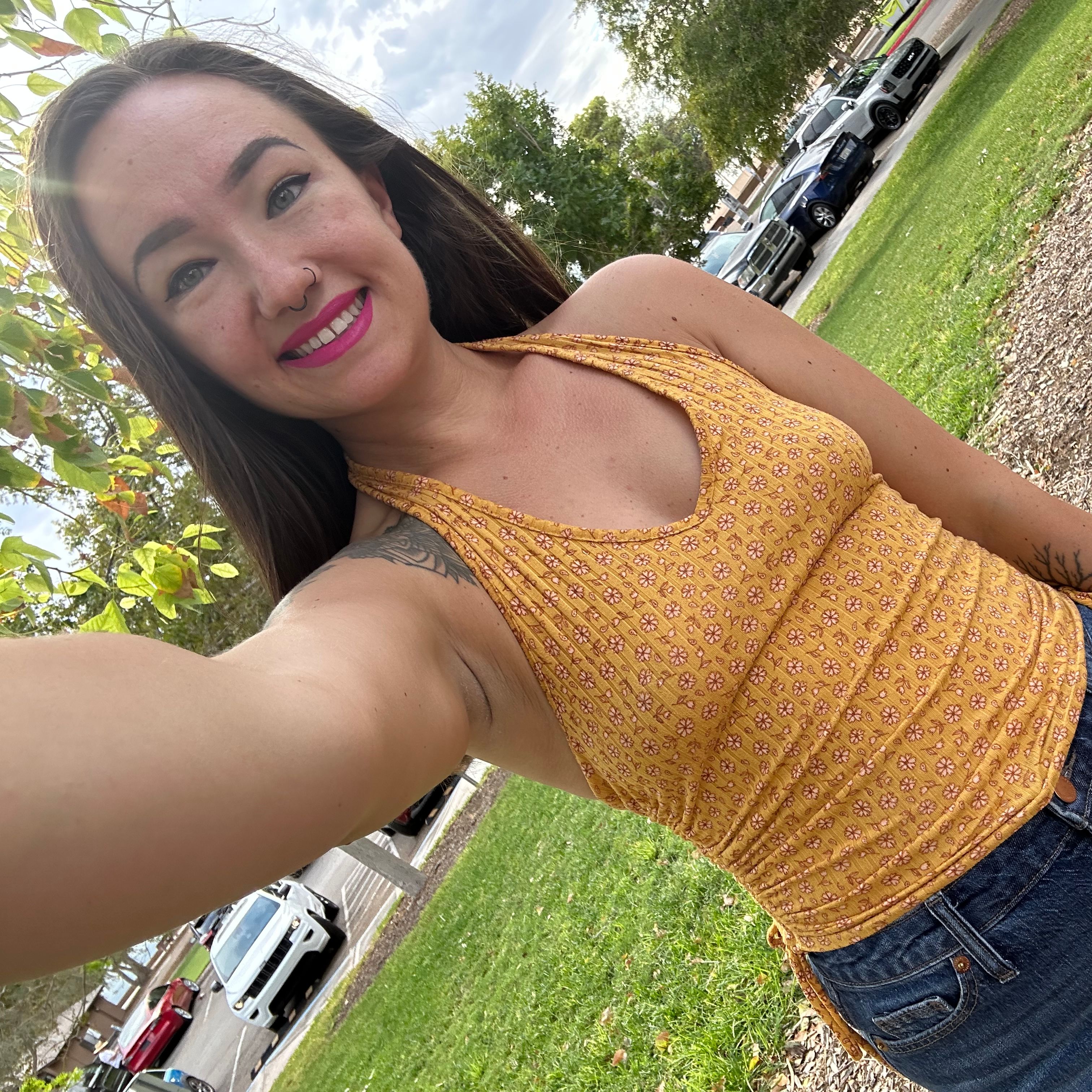 clare prosser add Khloe Karter photo