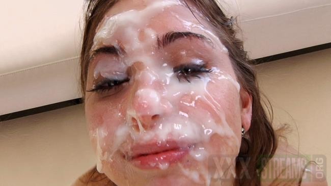 alla kushnir add Riley Reid Comp photo
