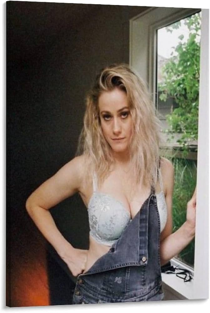 amy fosnot add Olivia Dudley Nude photo