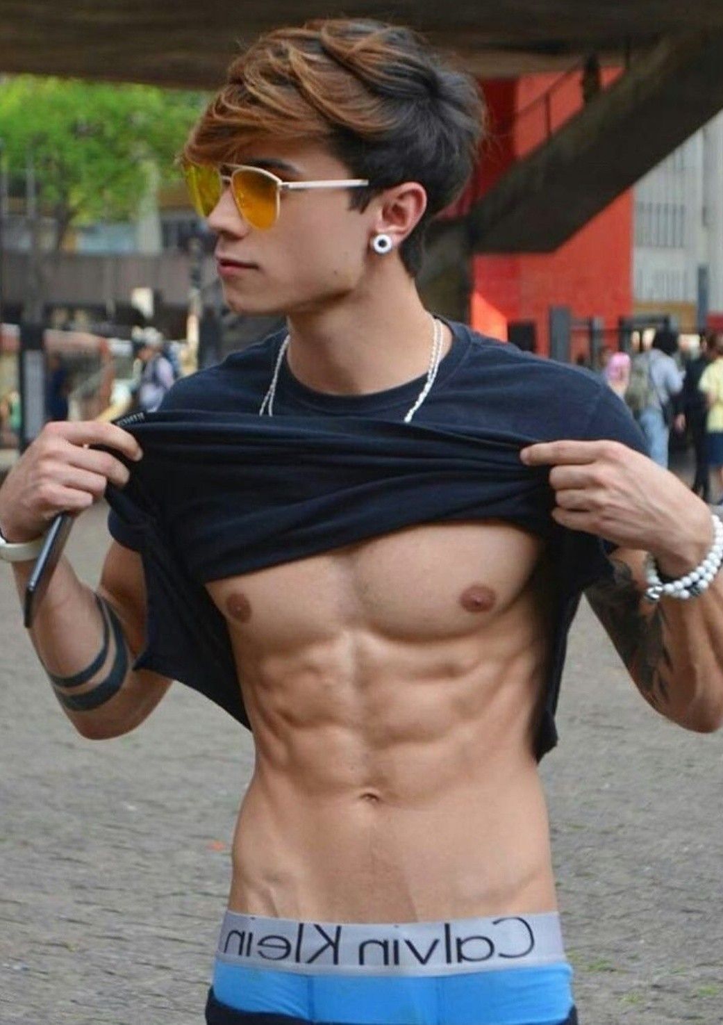 angela puccio add 3some Twinks photo