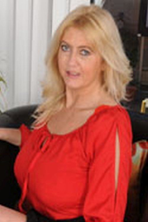 claude norris add Tahnee Taylor photo