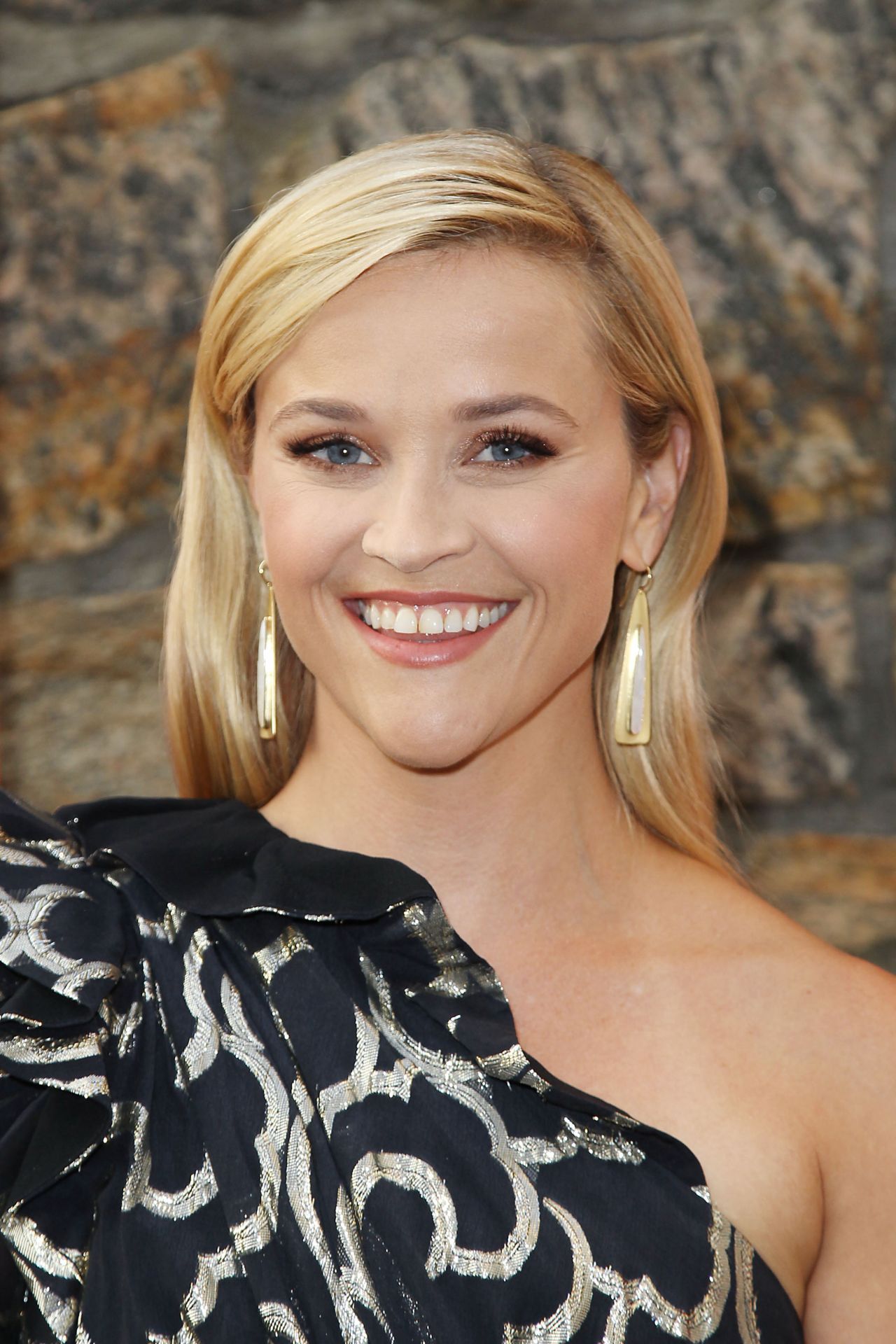 ana arsic add Reese Witherspoon Breasts photo