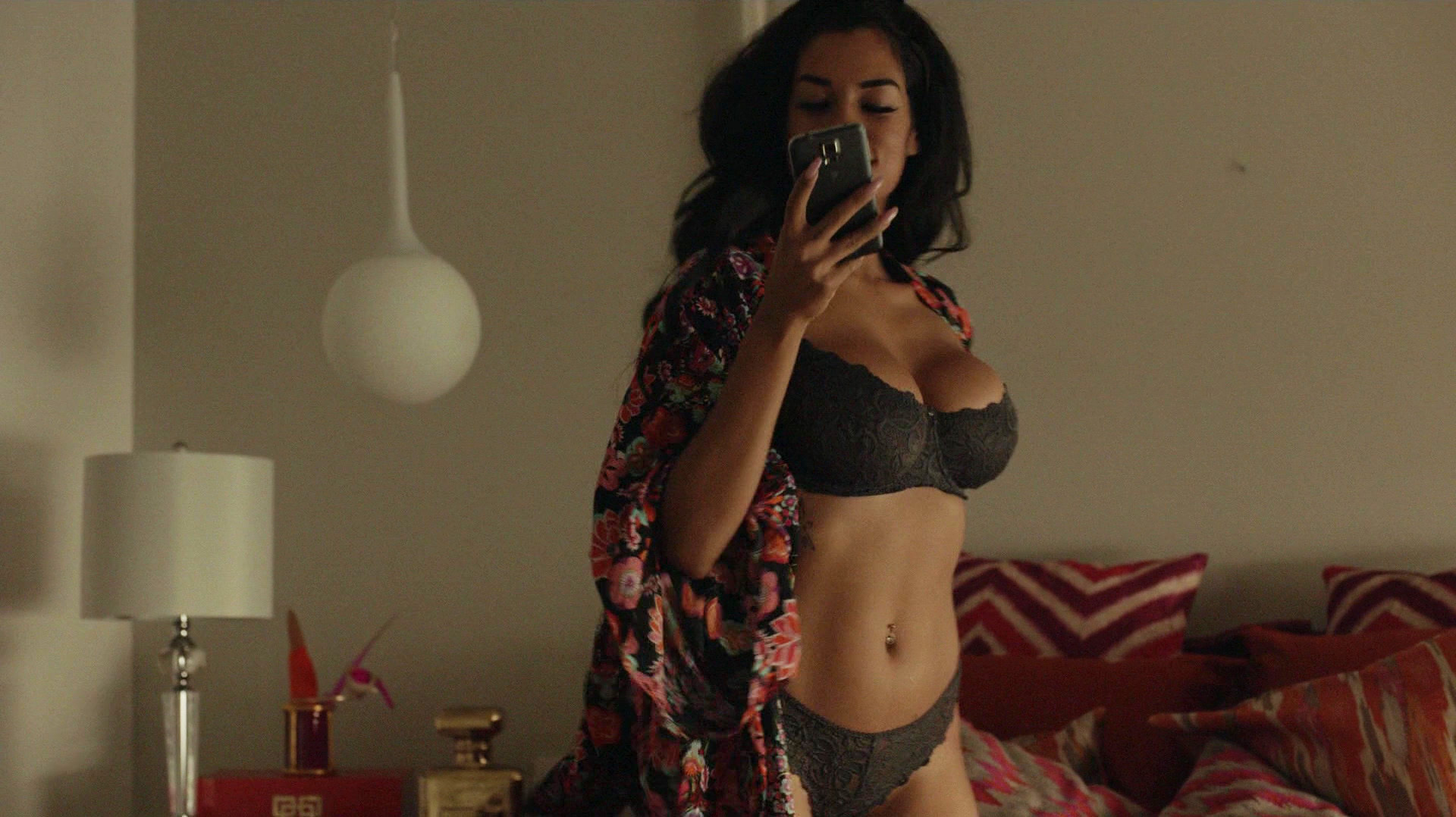 awawde add Zashia Santiago Naked photo