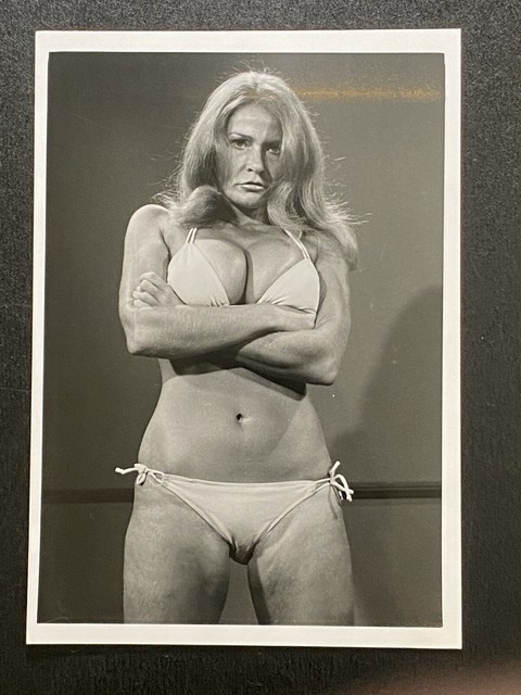ann waltz add Uschi Degard photo