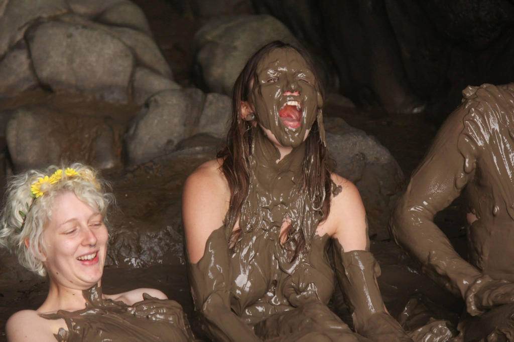andrew galvao add Naked Mud Bath photo