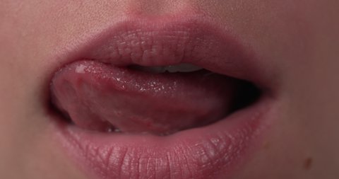 Closeup Licking 15585