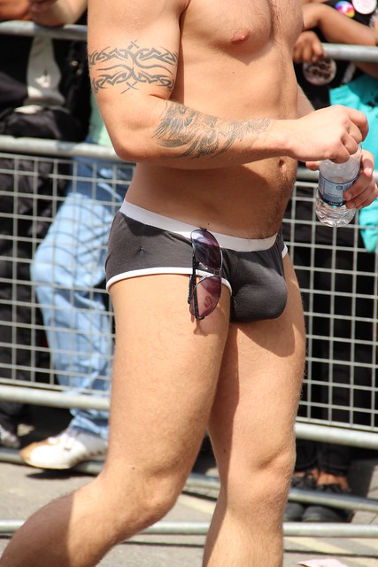 chen regev add Bulge Men Pants photo