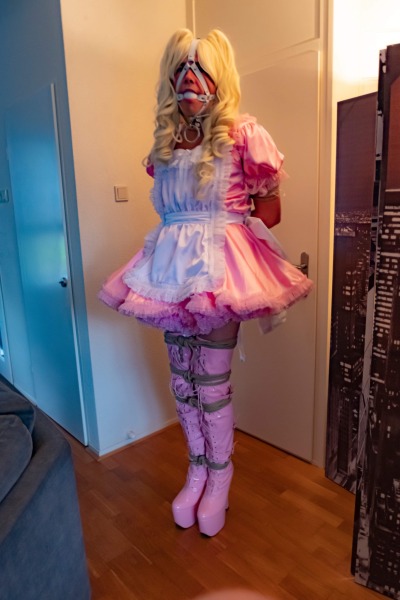 aastha mahajan add Crossdresser Femdom Bondage photo