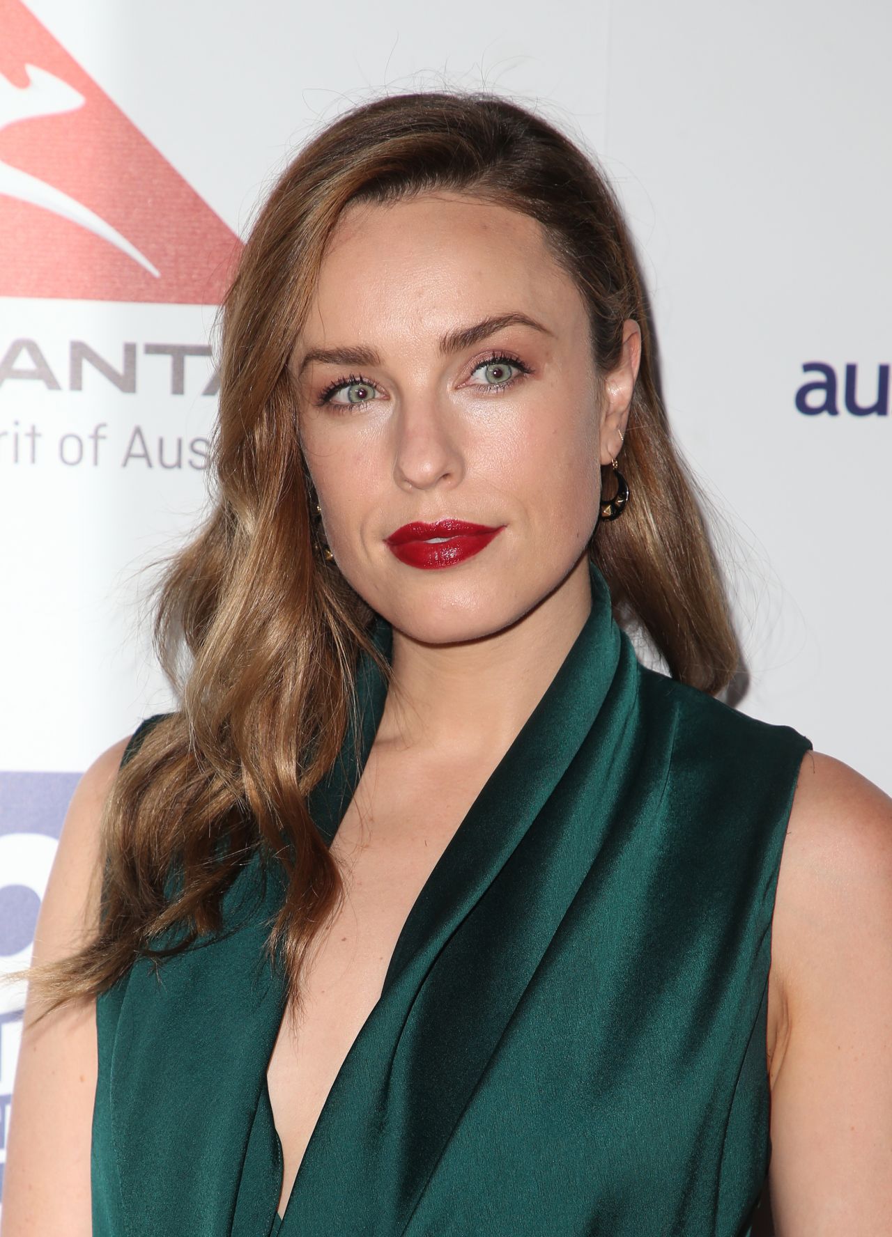 devan mccormick add Jessica Mcnamee Sexy photo