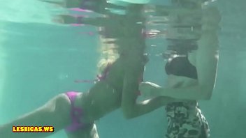 christine richer add Naked Asian Girls Kissing In Pool photo