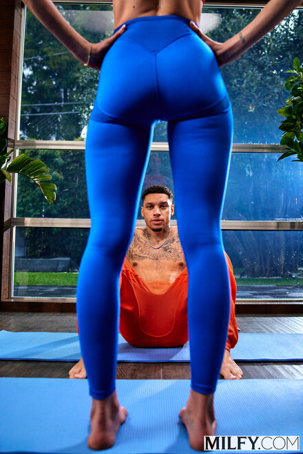 andrea manzi add Milf Yoga photo