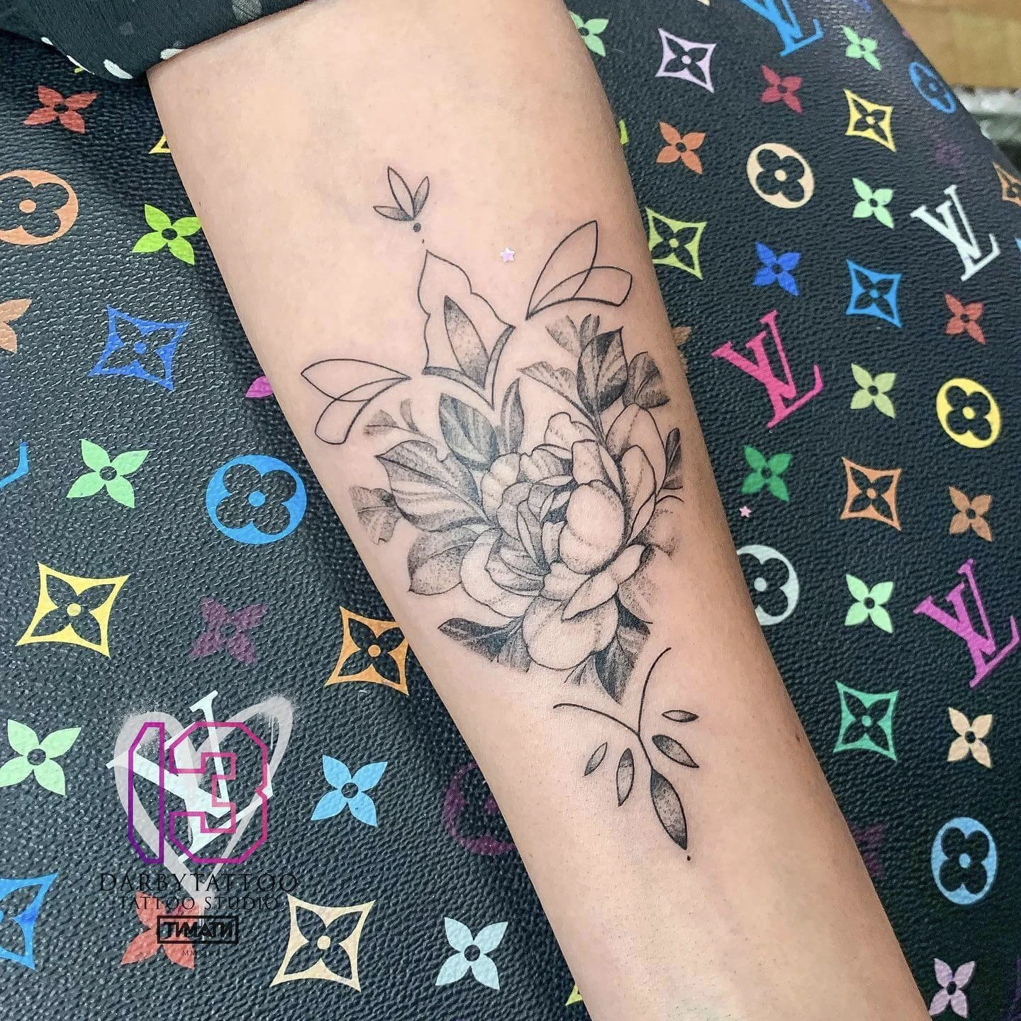 andrew pfeiff add Tatto Vagina photo