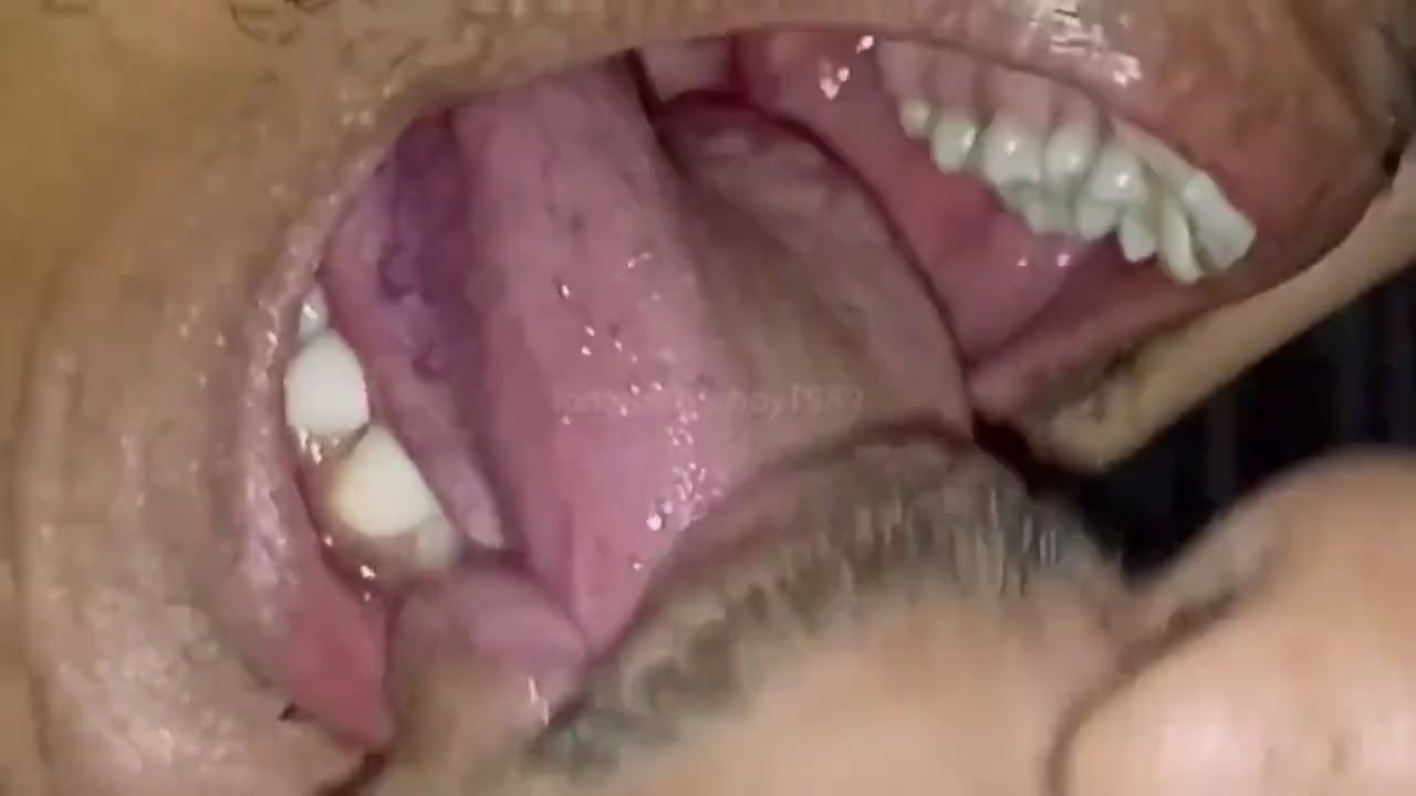 amalina hussain add Long Tounge Porn photo