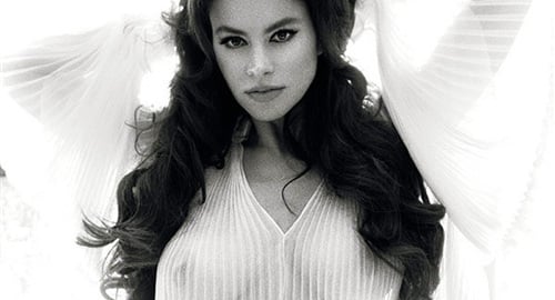 armin leo add Sofia Vergara Niple photo