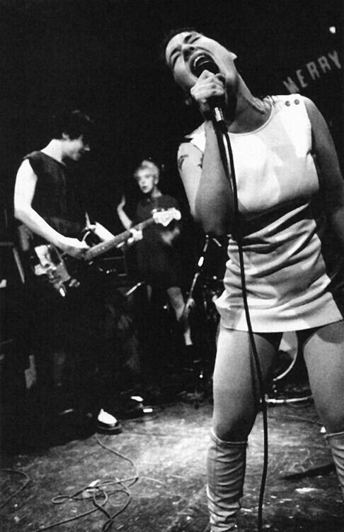 brian wright jr add Kathleen Hanna Nude photo