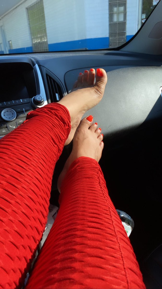 candice dolly add Exploremysoles Footjob photo