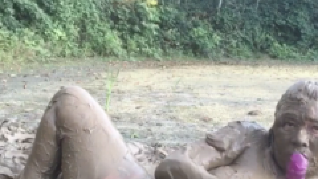 amal amalan add Labor Day Nudes photo