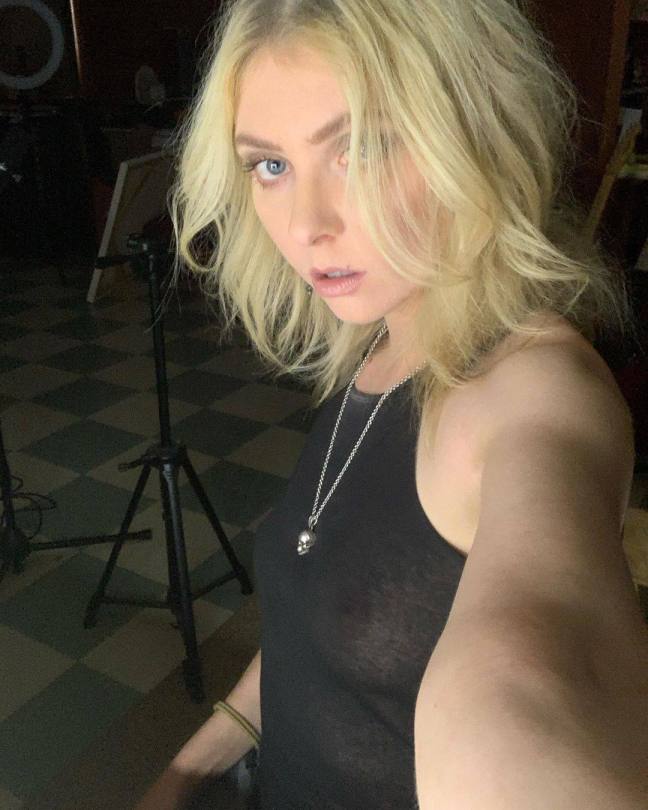 carrie keeley add Taylor Momsen Hot photo
