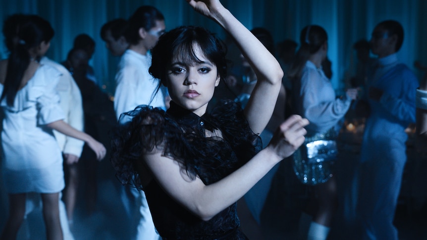 david curling add Jenna Ortega Poen photo