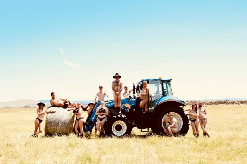 bridget earl add Nude Farm photo