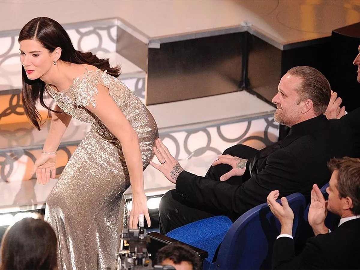 dave drabiuk add Sandra Bullock Lesbian photo