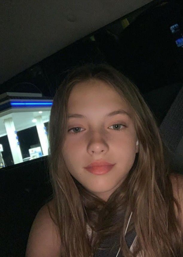 alanna sherman add 20 Years Old And Her First White Dick photo