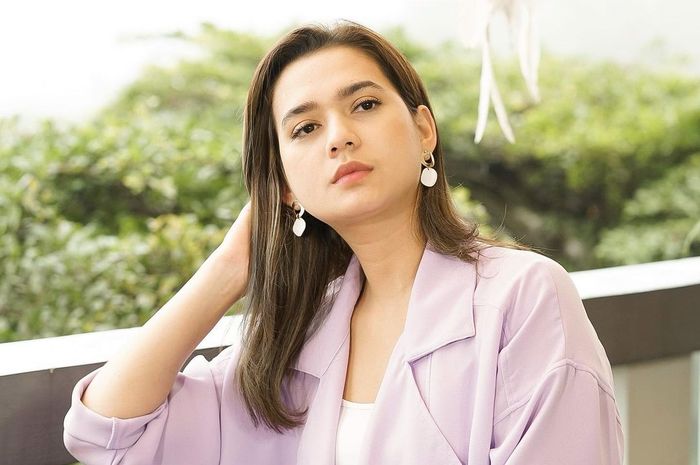 donna carlino add Cinta Michelle photo