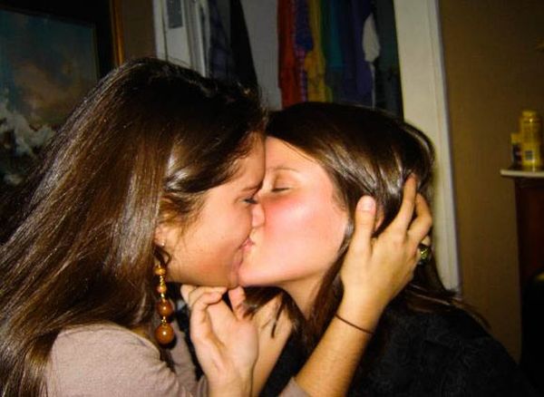 andrea natalie add Hot Chicks Making Out photo