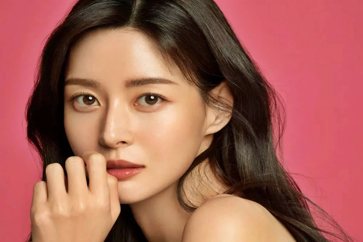 cathy heist add Kim Soo Ah photo