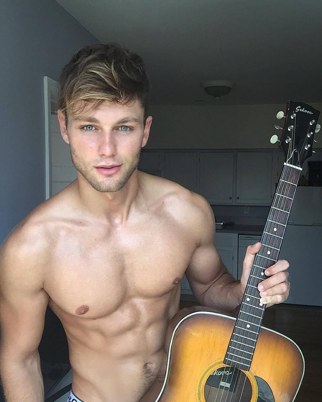 christine armstrong add 3some Twinks photo
