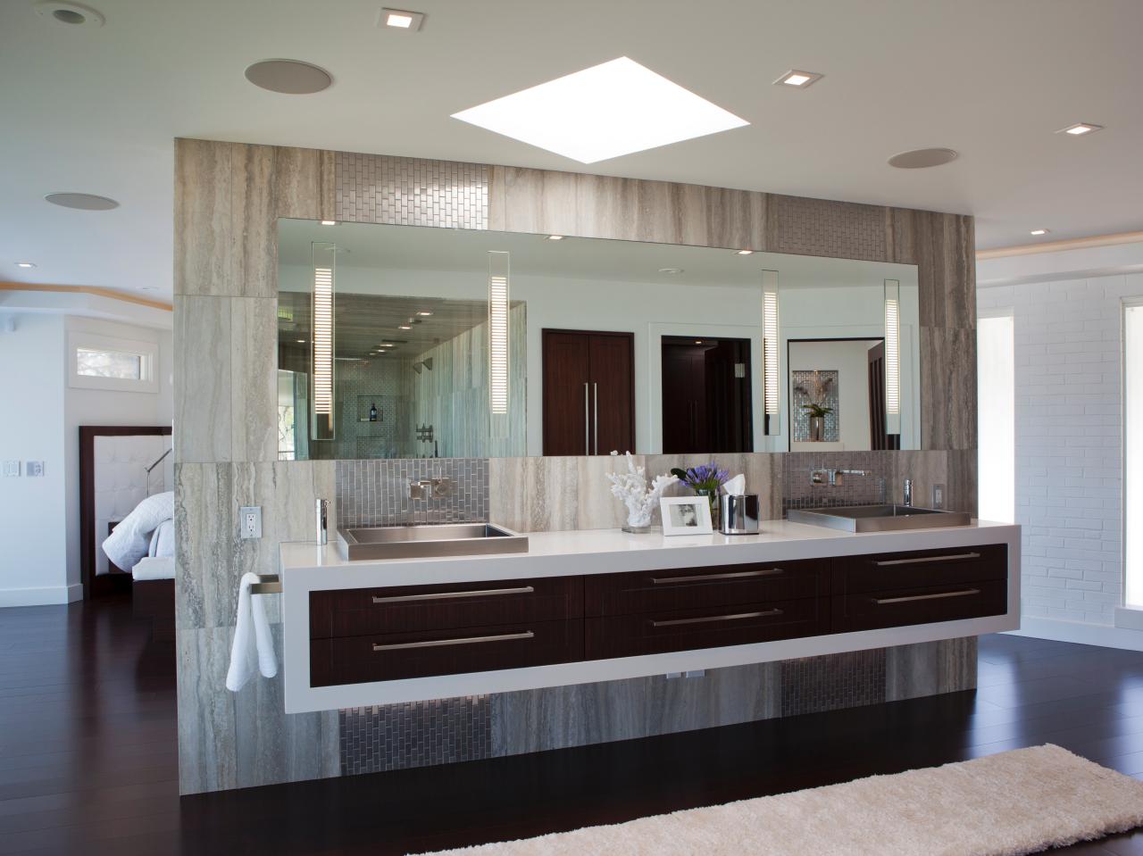 camille mccoy add Bathroom Dp photo