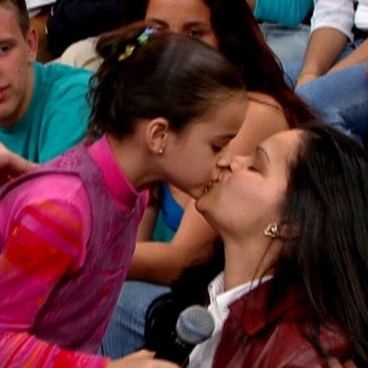 alexander marcelino add Bruna Marquezine Lesbian photo