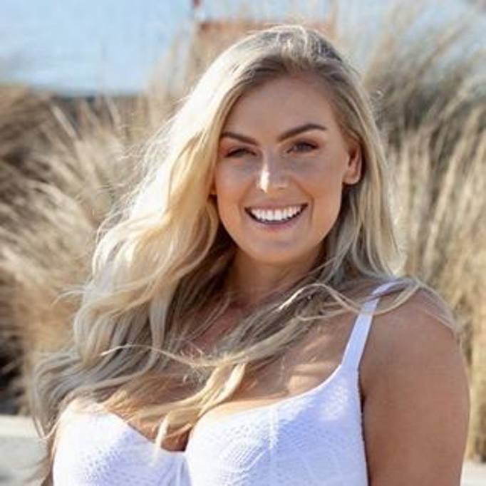 anne mcgeough add Annallese Taylor Nude photo