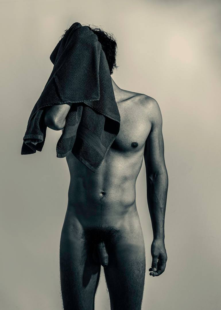 addis amare add Nude Men Undressing photo