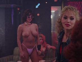 braedon walker add Bobbie Phillips Nude photo