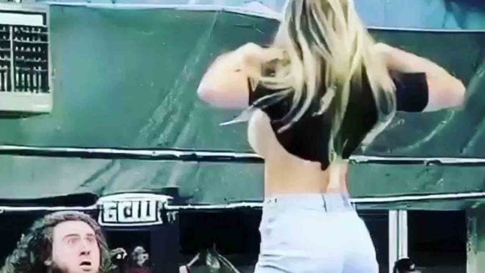 brad buisson add Wwe Fan Flashes photo