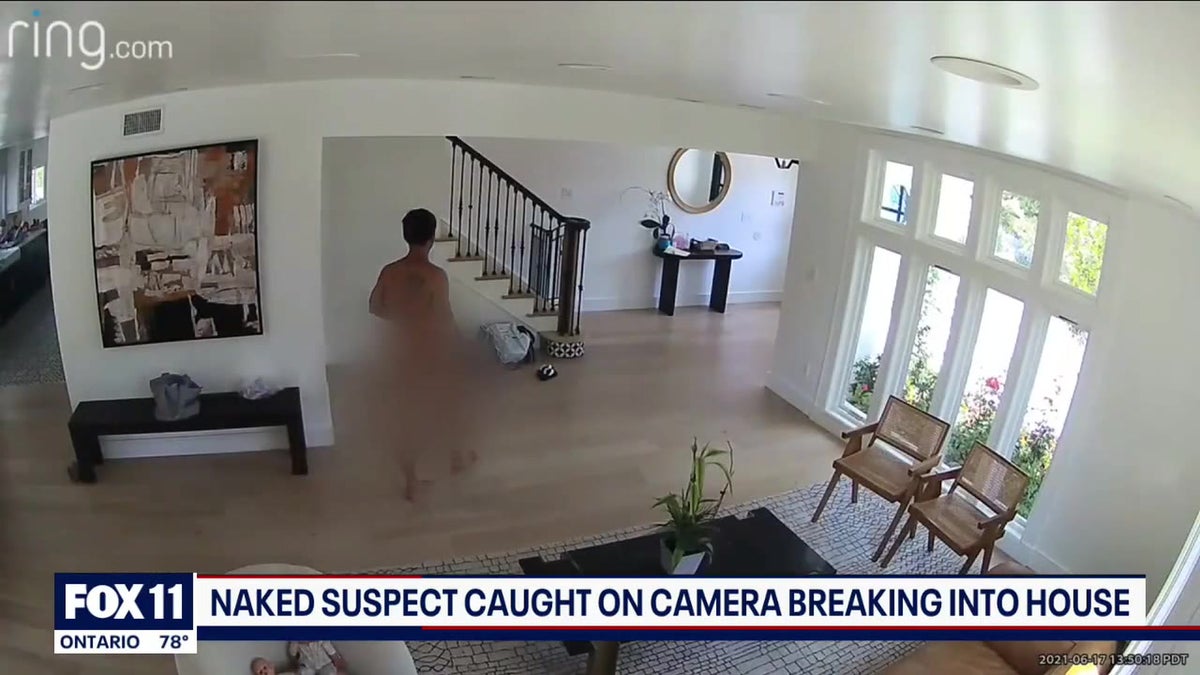 cristian hermida add Naked Caught On Cam photo