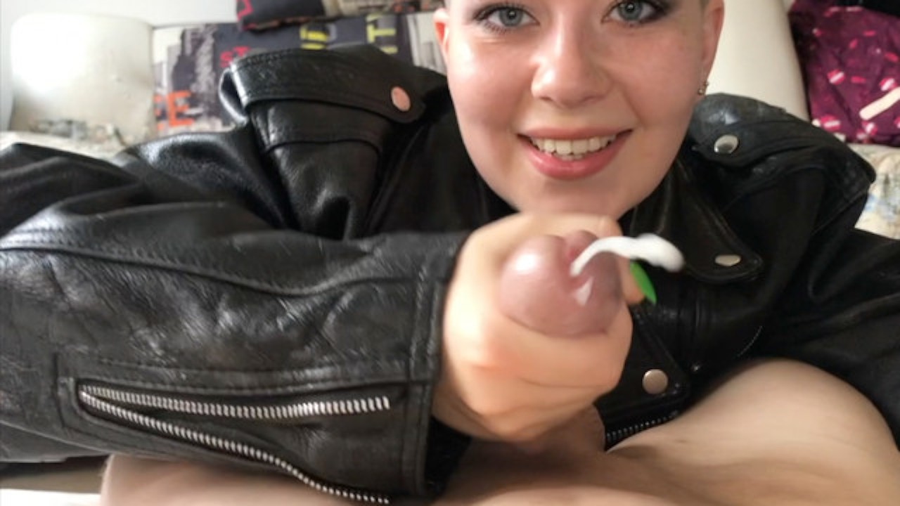 alice shann add Bald Lesbian Porn photo