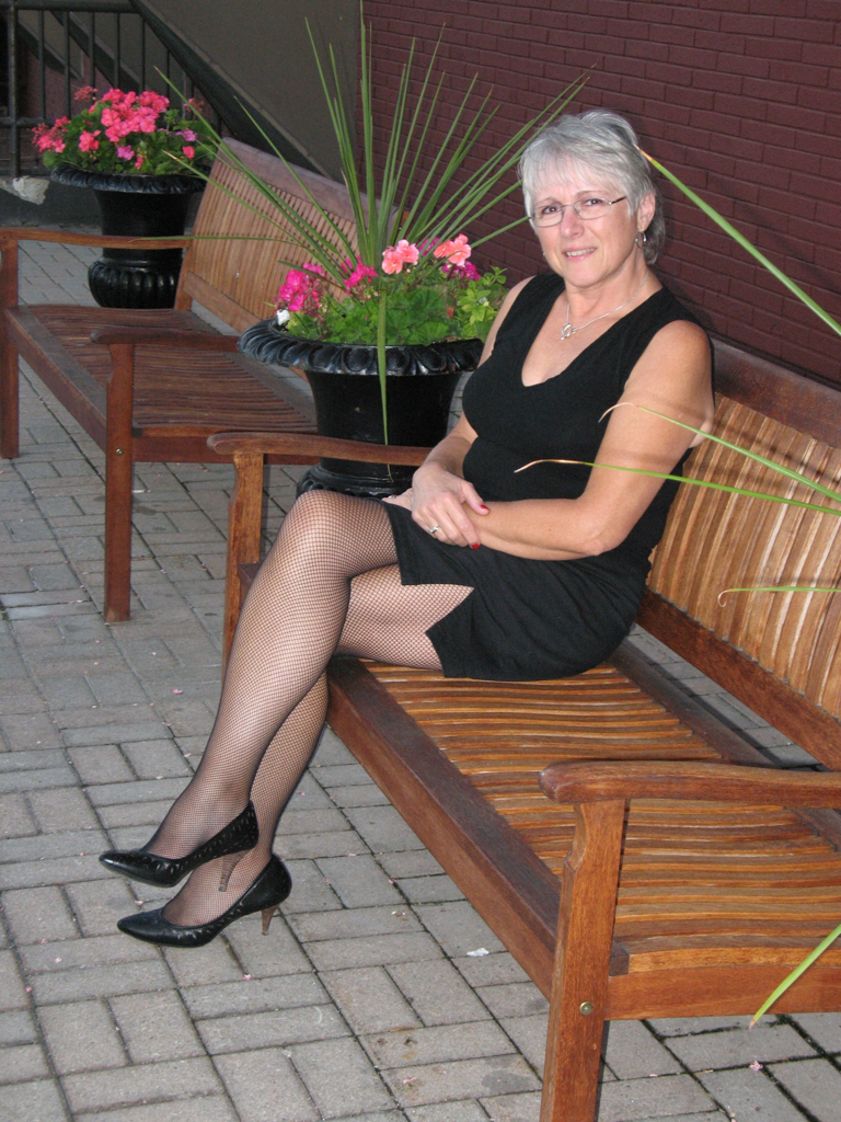 christine tyers add Grandma Gilf photo