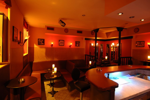 ben dacanay add Swinger Club Vienna photo