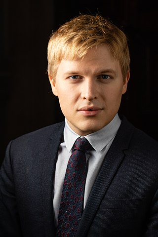 darren chittick add Ronan Farrow Nude photo