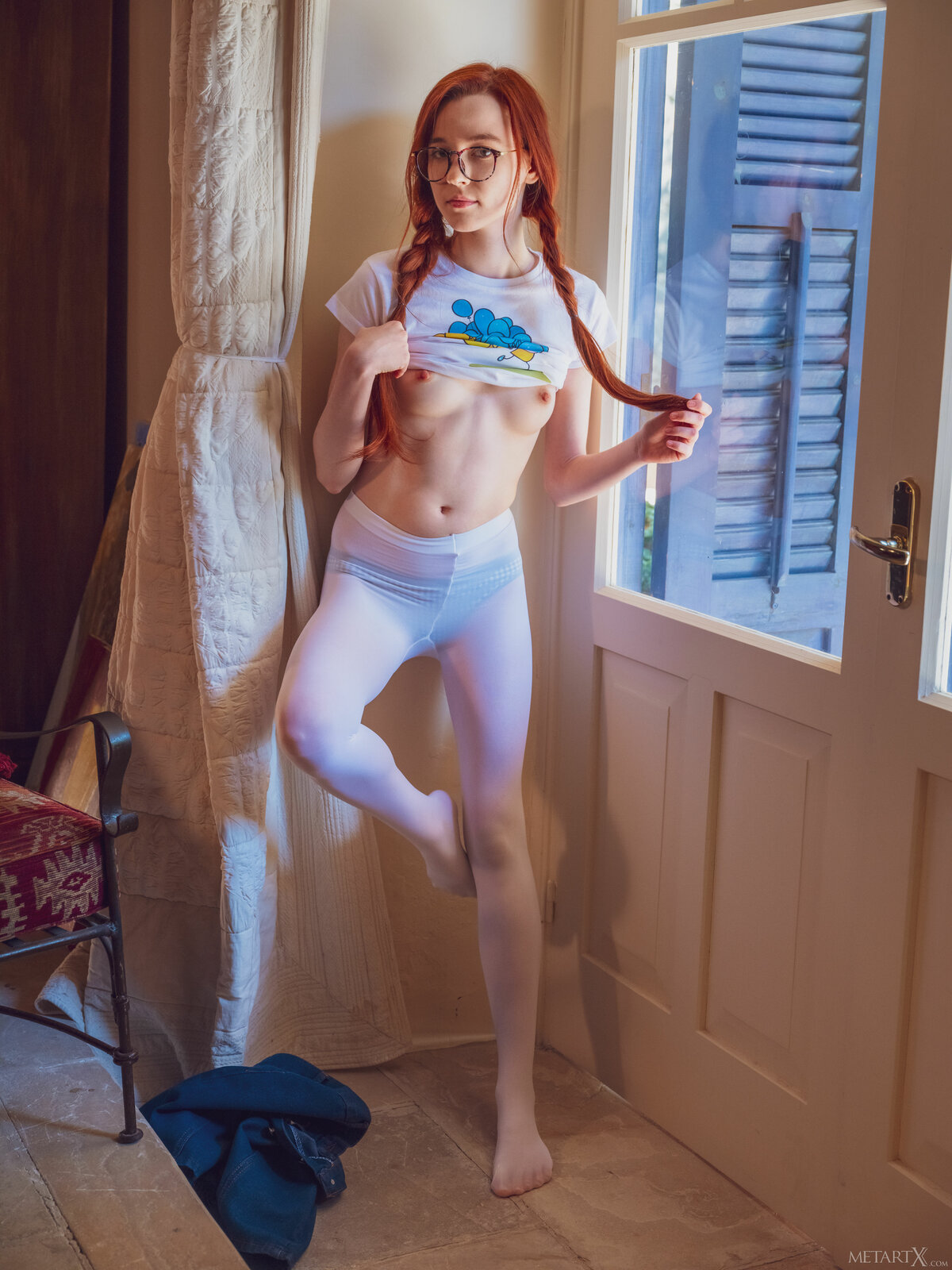 Nerd Women Nude 7322
