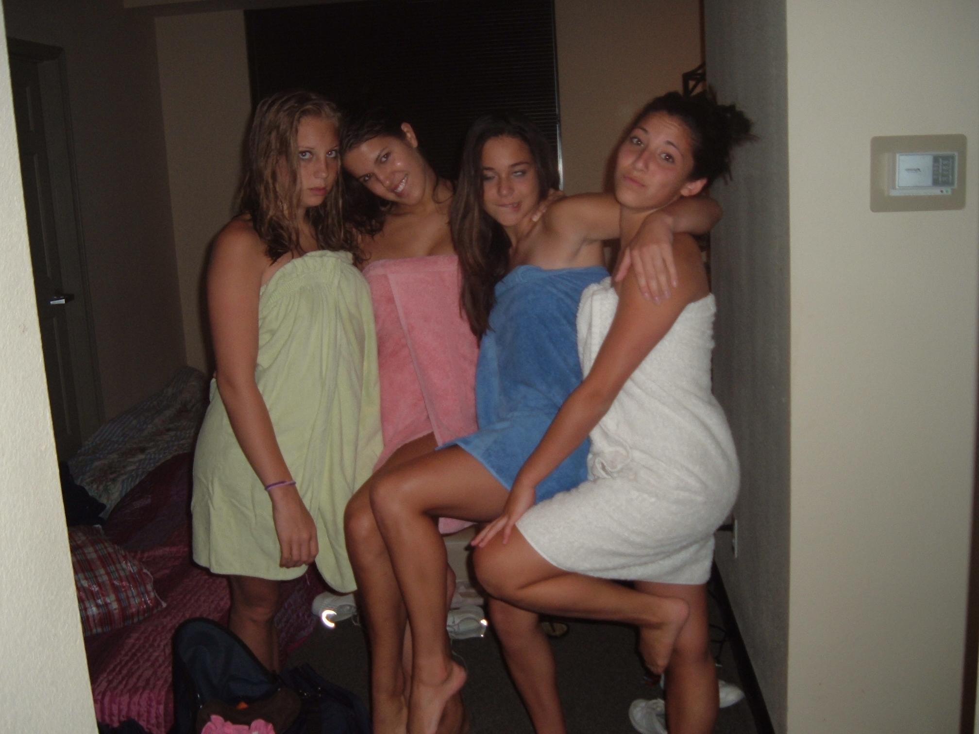 ary cahyono add Group Shower Women photo