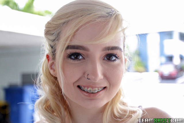 arooj shahzad add Porn Stars With Braces photo